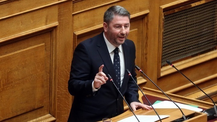 Ανδρουλάκης: Αποτύχατε να αντιμετωπίσετε την ακριβεία και να αξιοποιήσετε τα χρήματα από το Ταμείο Ανάκαμψης