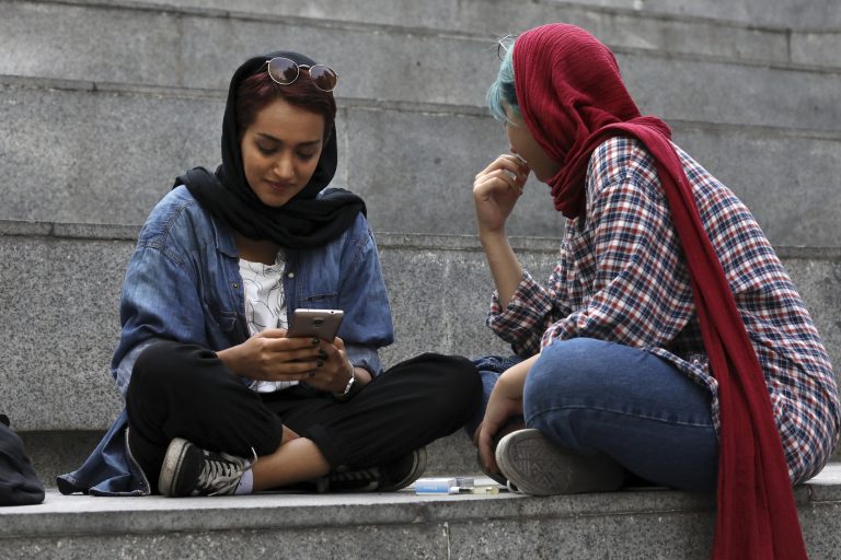 Ιράν: 74η ημέρα μπλακάουτ στο διαδίκτυο – «1.752 ώρες ψηφιακού σκοταδιού» λέει το NetBlocks