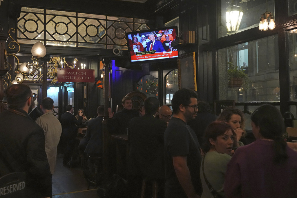 Κύμα «λουκέτων» στις παμπ της Βρετανίας παρά τη στήριξη της κυβέρνησης