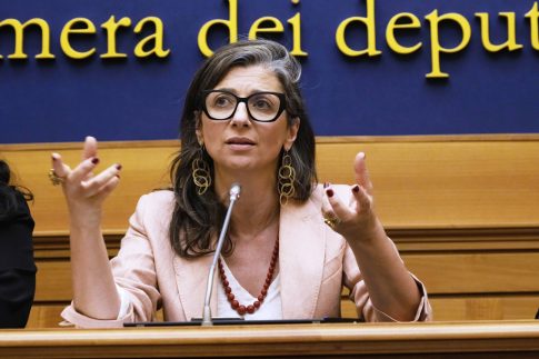 Επιτυχής παρουσίαση του βιβλίου «Οι εξόριστοι της Ικαρίας και άλλες αναμνήσεις ζωής» της Μ. Χασαπίδου