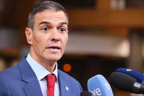 <strong>Oλοκληρώθηκε η επιχείρηση για την απομάκρυνση δύο χειροβομβίδων</strong> στο Κολωνάκι – Αποκαταστάθηκε η κυκλοφορία των οχημάτων στη Σκουφά