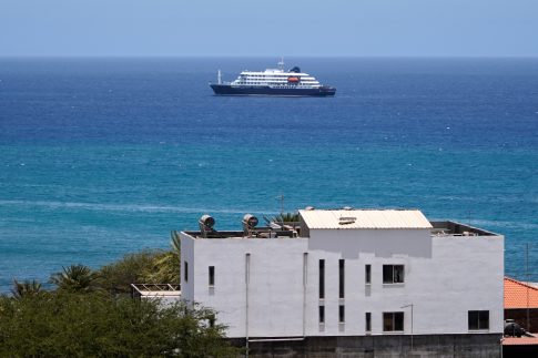 Η πρέσβης των ΗΠΑ Κίμπερλι Γκίλφοϊλ στο ραδιομέγαρο της ΕΡΤ – «Στην Ελλάδα εντός του 2026 ο Τραμπ»