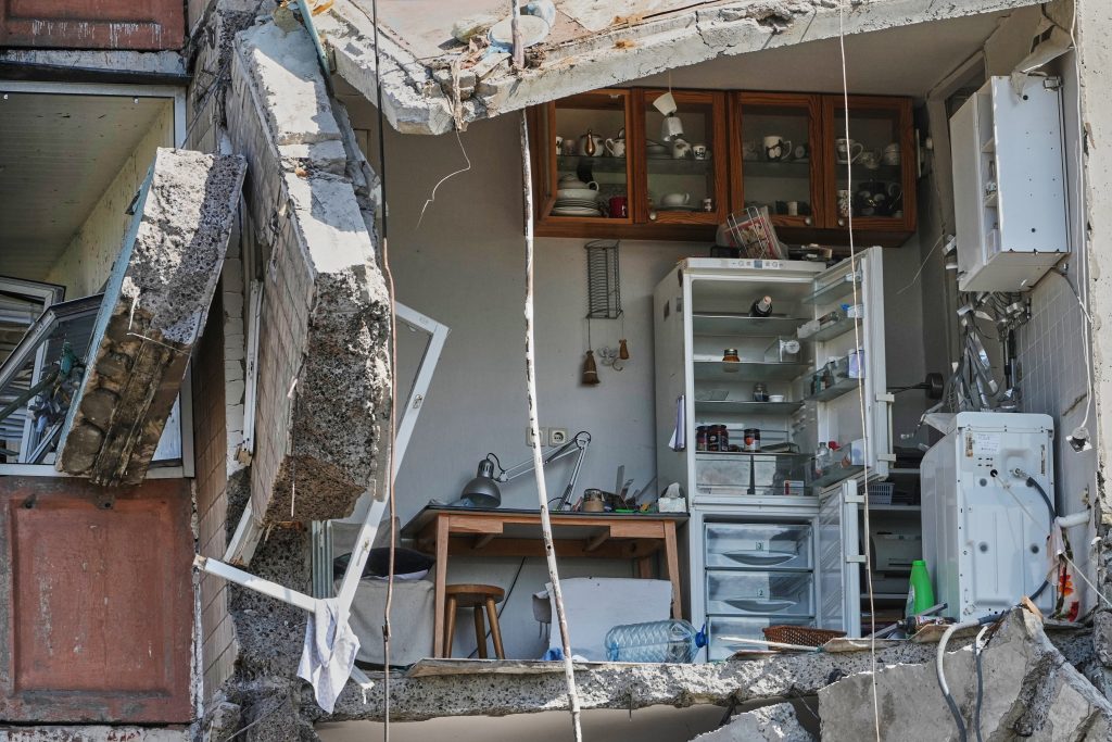 Ουκρανία: Στους 24 ανήλθαν οι νεκροί από ρωσικό πλήγμα – Ημέρα πένθους στο Κίεβο, ο Ζελένσκι ζήτησε να τιμωρηθεί η Ρωσία