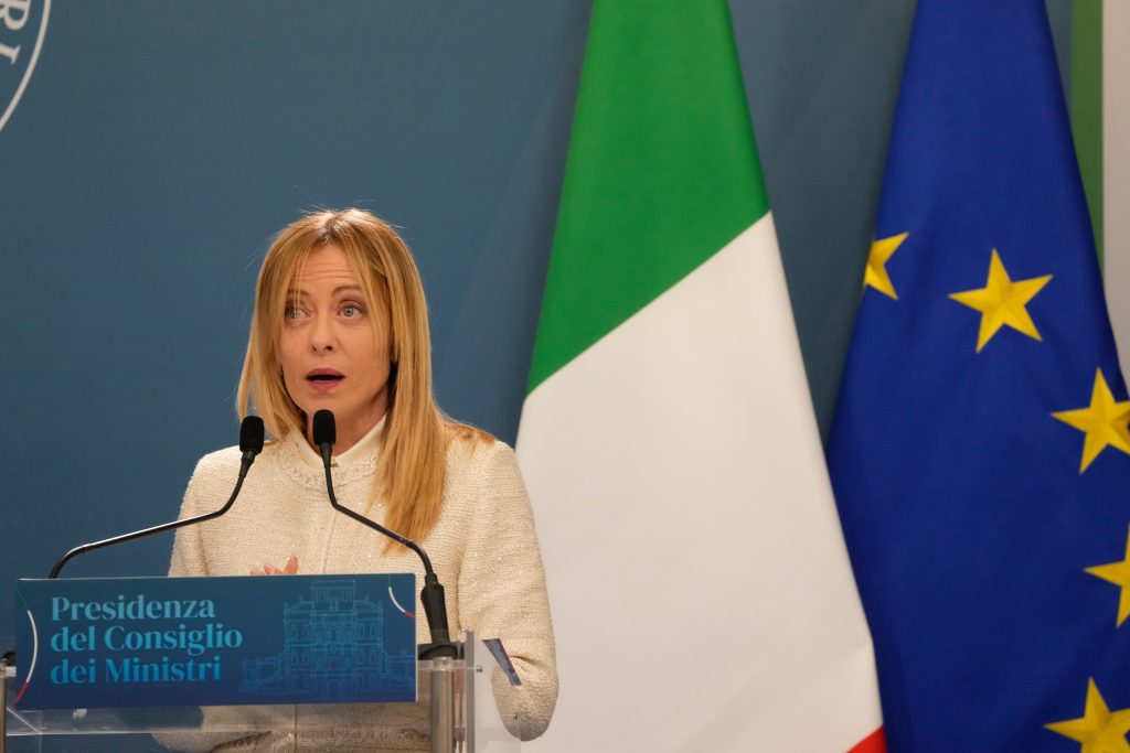 Διεθνείς αντιδράσεις για τη χρήση του Ορέσνικ – Καταδίκη της ρωσικής βαλλιστικής επίθεσης στην Ουκρανία
