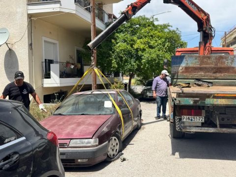 Αυτοψία Κουρέτα στα έργα στον ποταμό Φαρσαλίτη