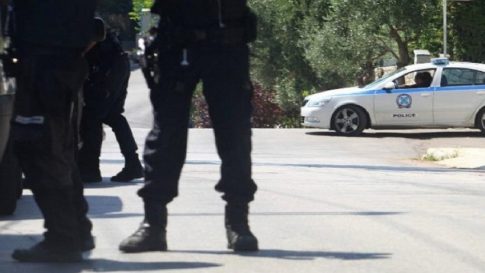 Σφοδρή επίθεση Σωλήνη κατά Μιτζικού για τα Ζερβόχια: «Πολιτική απάτη και αυταρχισμός»