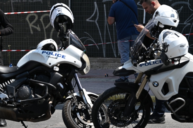 Άγιος Παντελεήμονας: Ξυλοκόπησαν ηλικιωμένο για να του αρπάξουν τον χρυσό σταυρό – Βίντεο ντοκουμέντο