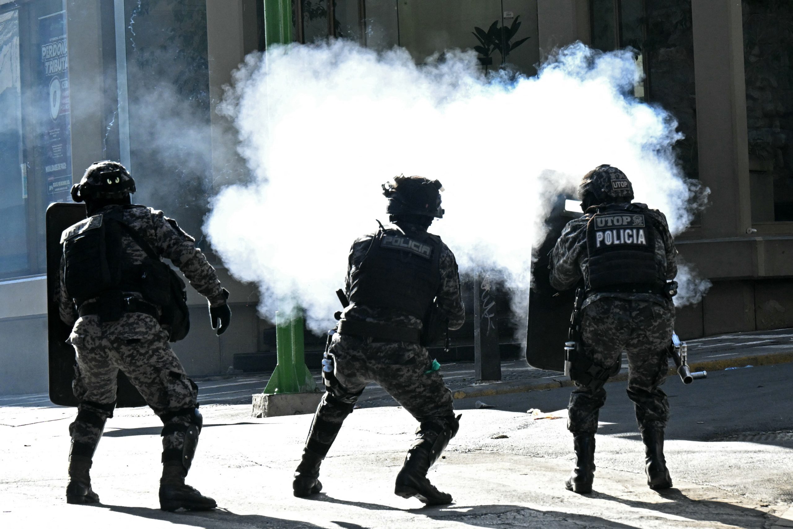 BOLIVIA-MINERS-PROTEST Απεργία χιλιάδων εργαζομένων στα ορυχεία στη Βολιβία και συγκρούσεις με την αστυνομία