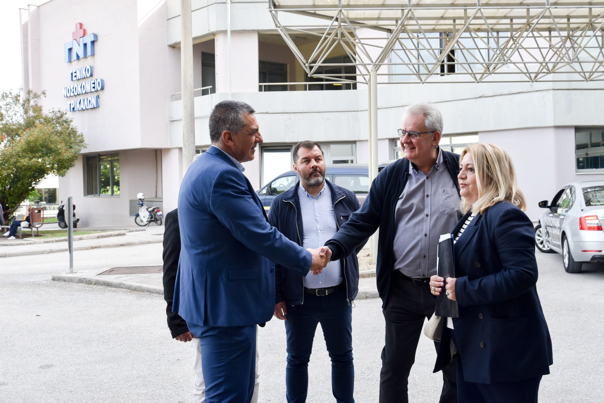 dom-6079 Σύγχρονος εξοπλισμός από την Περιφέρεια στο Νοσοκομείο Τρικάλων