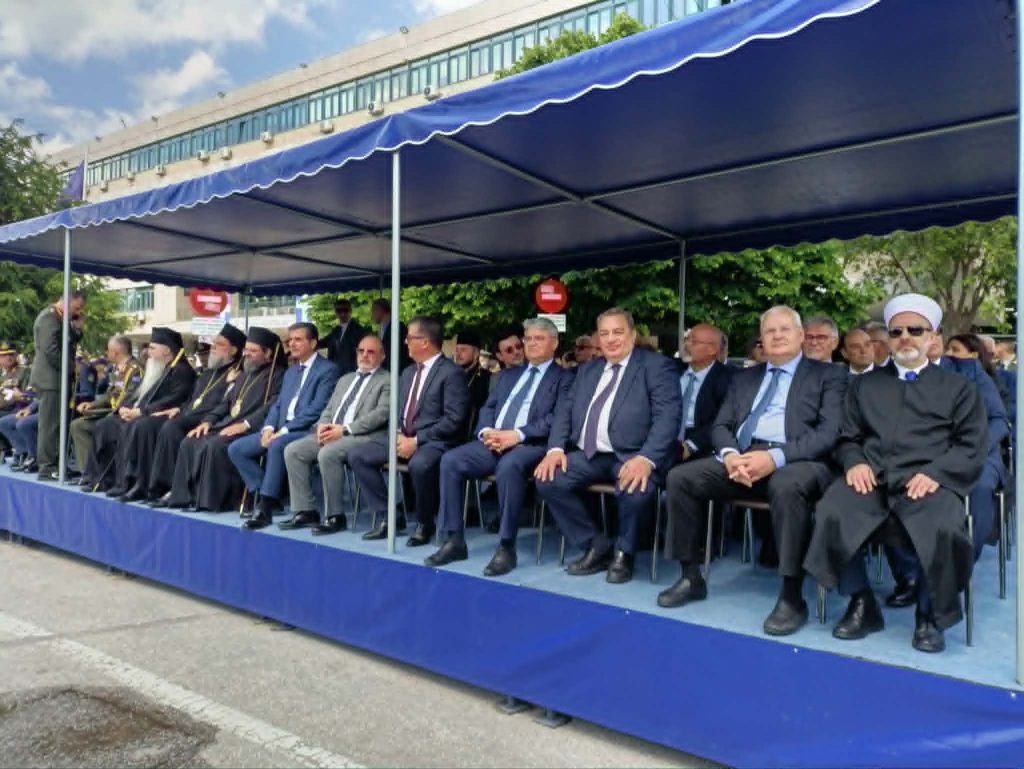 «Ελευθέρια Κομοτηνής»: Η παρέλαση ενώπιον του Κωνσταντίνου Γκιουλέκα και του Δημήτρη Νατσιού