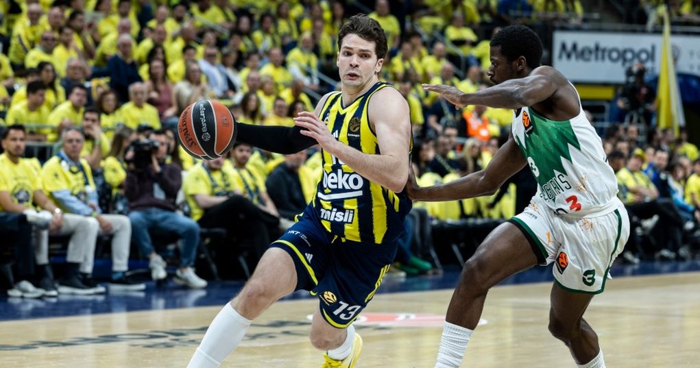 Euroleague: «Έφυγε» για φάιναλ φορ η Φενέρμπαχτσε και ετοιμάζεται για Ολυμπιακό, 94-90 στην παράταση την Ζαλγκίρις στο Κάουνας  ​