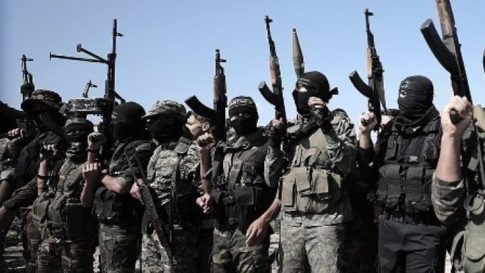 Διακομίστηκαν στο Γενικό Νοσοκομείο Κορίνθου <strong>δύο πυροσβέστες που επιχειρούσαν στην πυρκαγιά στον Φενεό</strong>