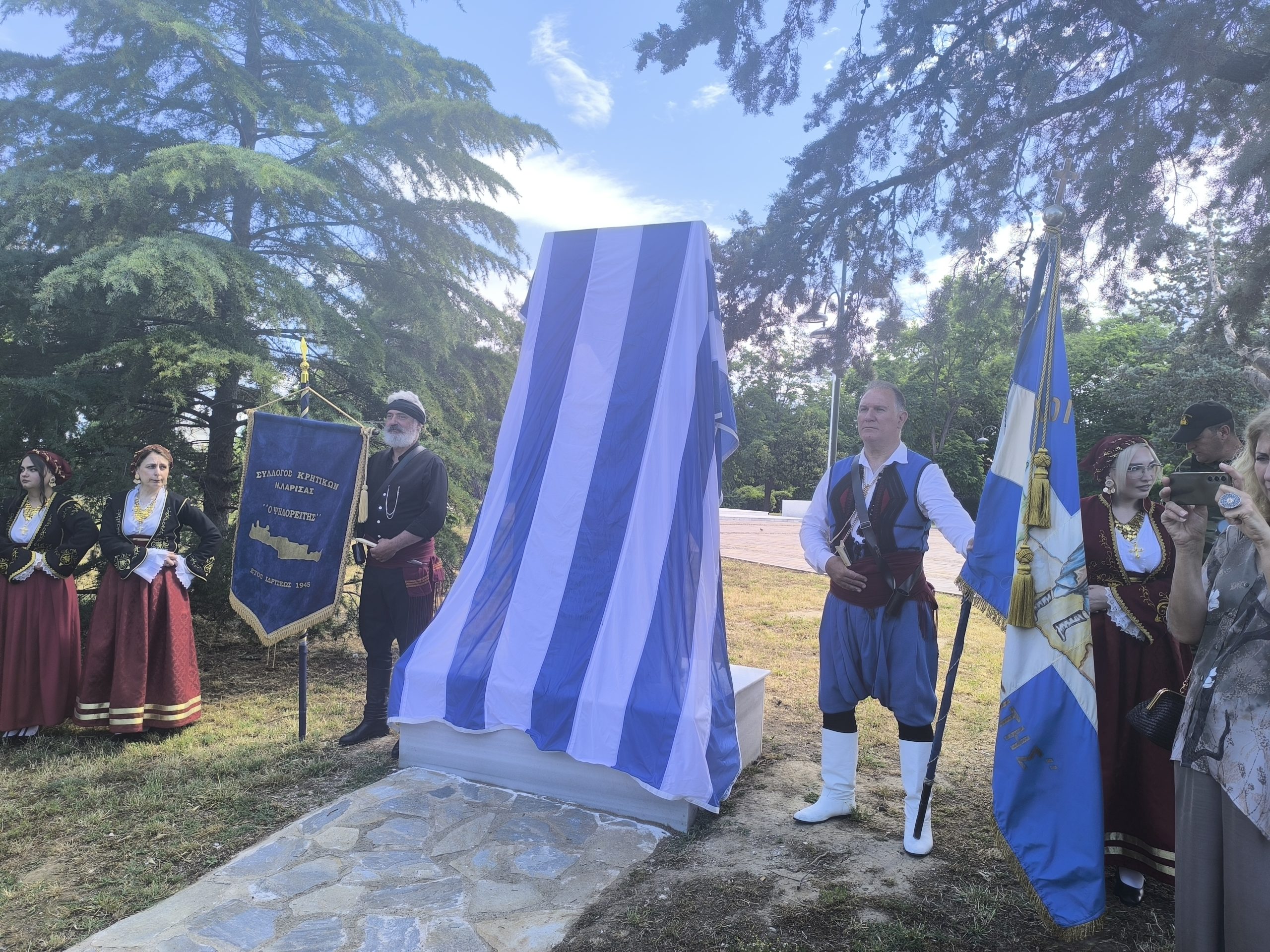 img-20260524-110606 Λάρισα: Αποκαλυπτήρια για το Μνημείο Ηρώων της 5ης Μεραρχίας Κρητών