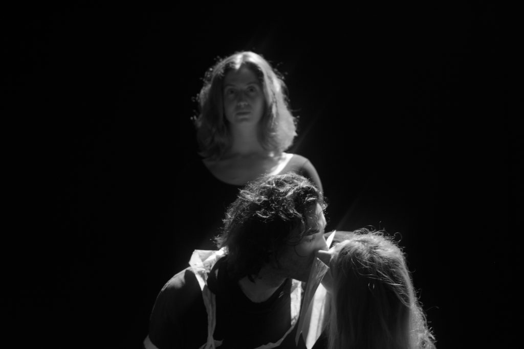 «Η κόλαση» του Dante Aligheri στο «Αμαλία»: Μια performance βασισμένη στο πρώτο μέρος της Θείας Κωμωδίας του ποιητή