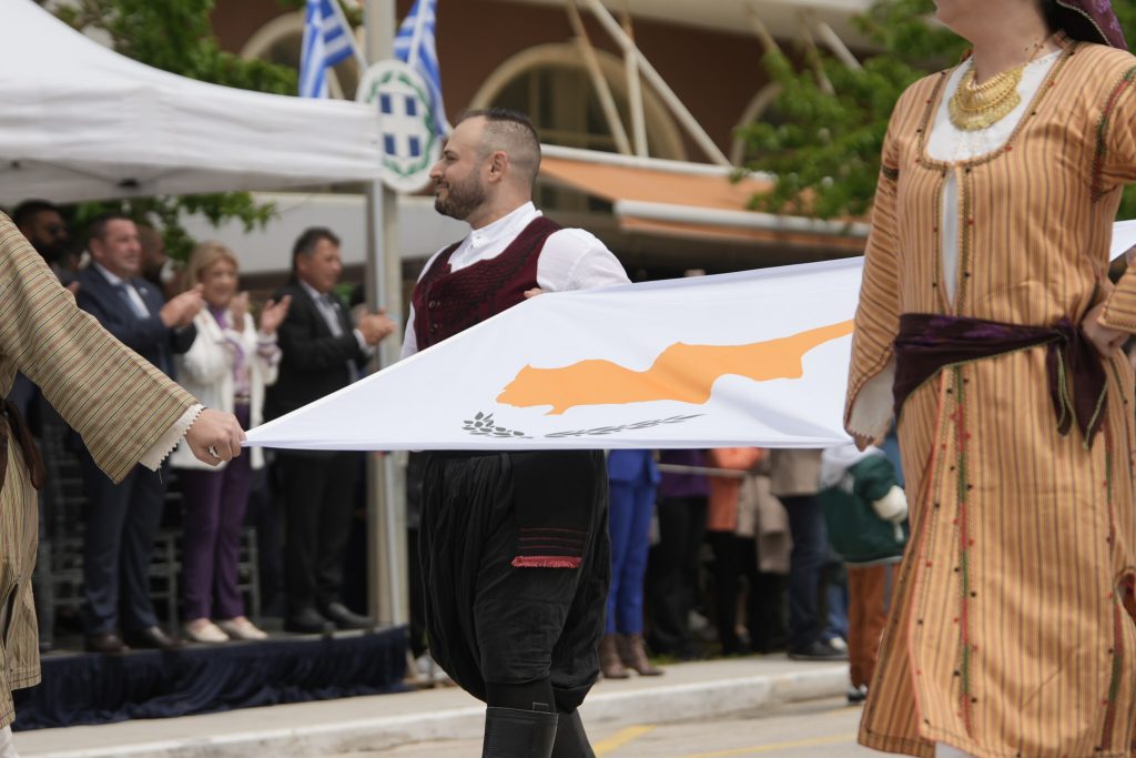 Η Αλεξανδρούπολη τίμησε τα 106 χρόνια από την απελευθέρωσή της με μεγαλειώδη παρέλαση