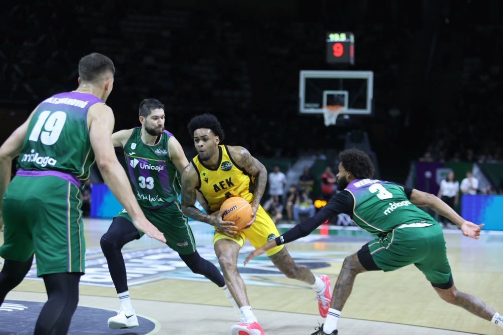 FIBA Champions League: Η «βασίλισσα» ΑΕΚ φτερούγισε στον τελικό, ταπείνωσε με 78-65 την κάτοχο του τροπαίου Μάλαγα  ​