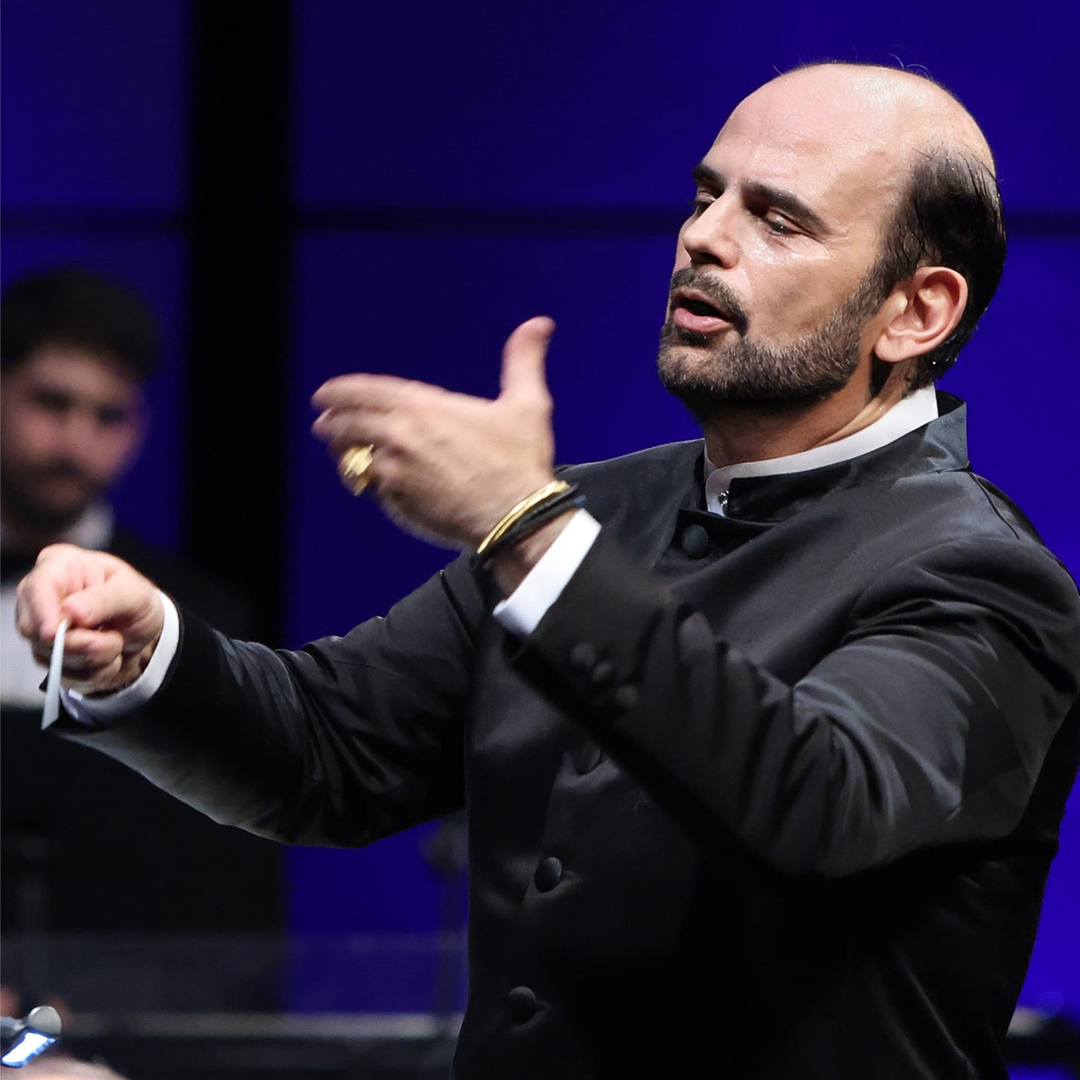 myron-michailidis-conductor-1536x1536-1 Η πρώτη παγκοσμίως όπερα για τον Ιωάννη Καποδίστρια από τον βραβευμένο Zorzes Katris