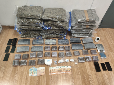 Γαλάζια σημαία σε 46 ακτές στα Ιόνια Νησιά – Αύξηση βραβεύσεων στη Ζάκυνθο