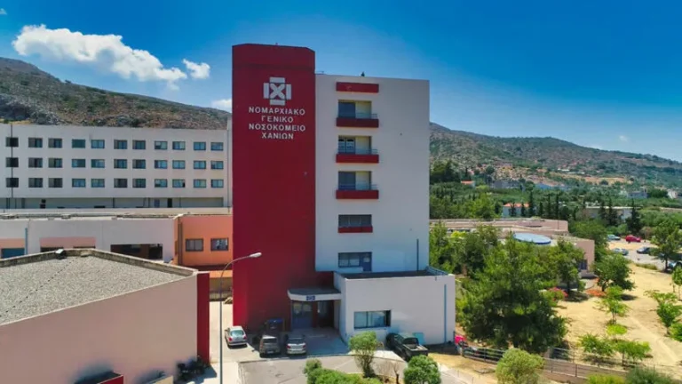 Στην παιδιατρική κλινική του νοσοκομείου Χανίων φιλοξενούνται τα τρία αδερφάκια της τρίχρονης που νοσηλέυεται σε σοβαρή κατάσταση
