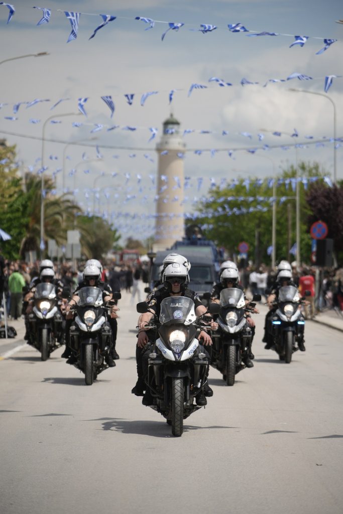 Η Αλεξανδρούπολη τίμησε τα 106 χρόνια από την απελευθέρωσή της με μεγαλειώδη παρέλαση