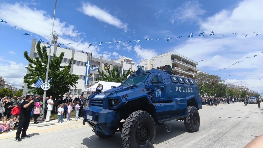 Η Αλεξανδρούπολη τίμησε τα 106 χρόνια από την απελευθέρωσή της με μεγαλειώδη παρέλαση