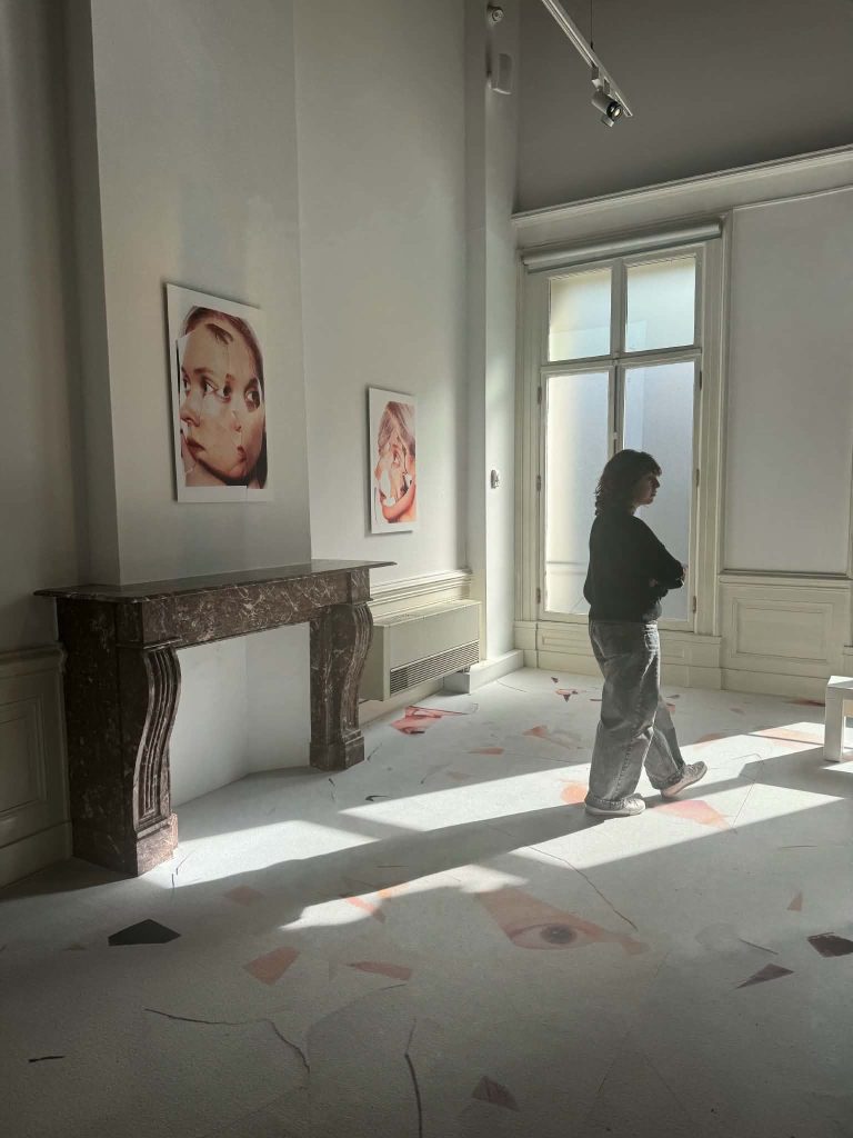 «Τέσσερις ματιές στον κόσμο»: Έκθεση φωτογραφίας στο στούντιο της Βeetroot