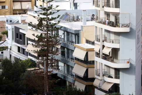 Πυρκαγιά σε διαμέρισμα στη Δραπετσώνα – Απεγκλωβίστηκε ηλικιωμένη
