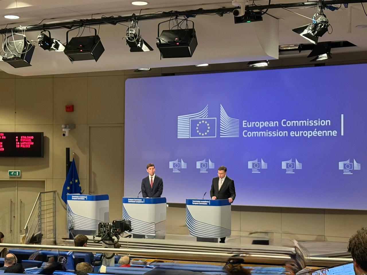 Επίτροπος Οικονομίας: Το ενεργειακό σοκ από τη Μέση Ανατολή επιβραδύνει την ευρωπαϊκή οικονομία και εντείνει τον πληθωρισμό