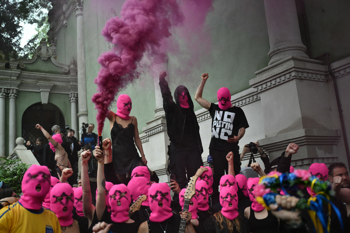 Η διαμαρτυρία των Pussy Riot στη Μπιενάλε της Βενετίας έκλεισε προσωρινά το ρωσικό περίπτερο  ​