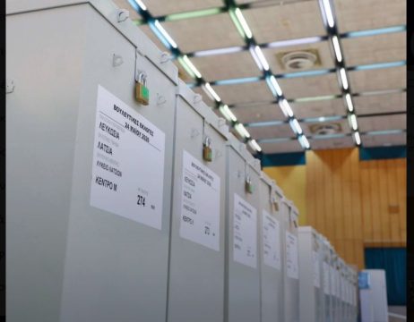Τραμπ για το Ιράν: «Οι ΗΠΑ της Μέσης Ανατολής;» – Σάλος μετά την ανάρτηση με την αμερικανική σημαία πάνω από τον χάρτη της χώρας