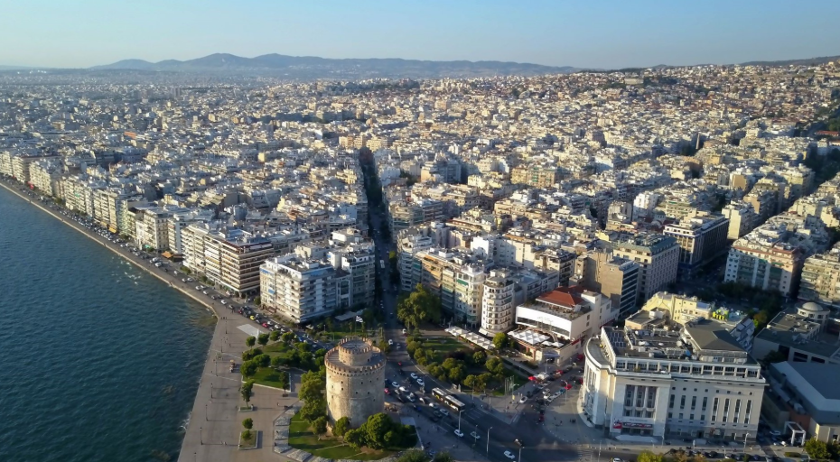 Έρευνα του ΕΒΕΘ: Ώριμοι οι Θεσσαλονικείς για τεχνολογικές λύσεις και ΤΝ, «αγκάθι» το κυκλοφοριακό