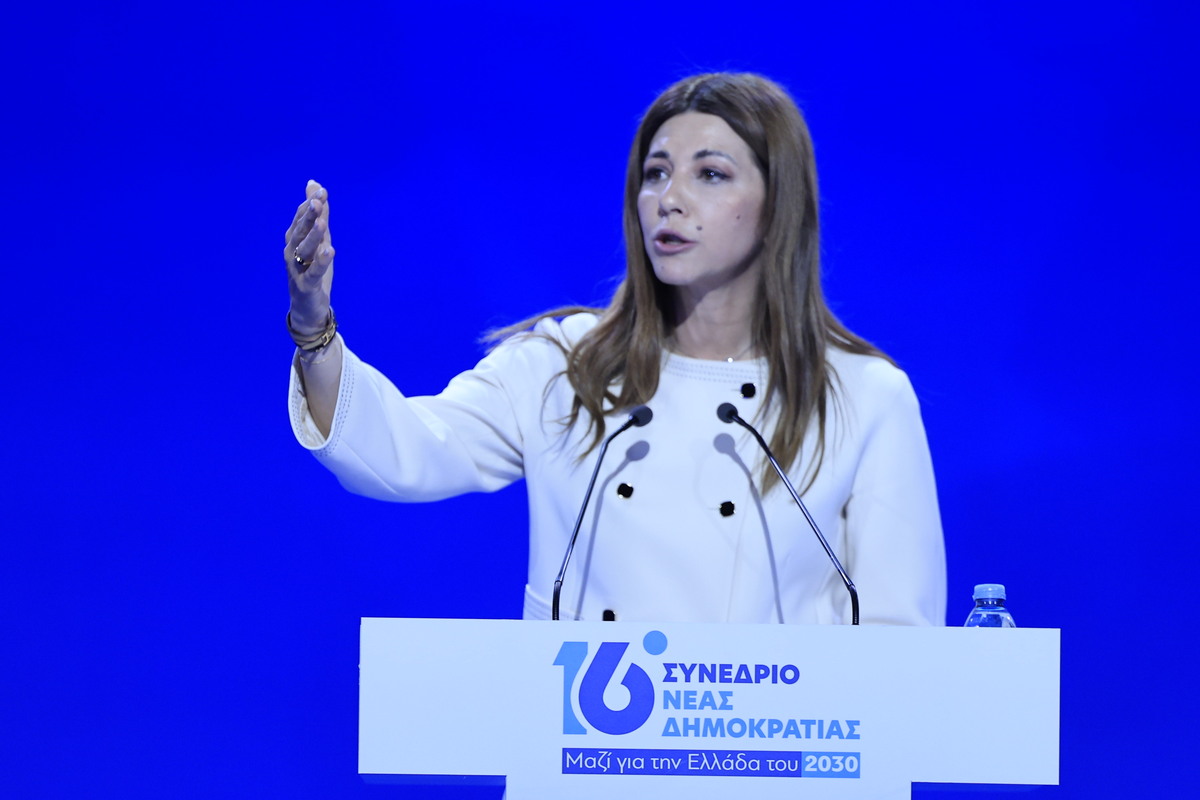 Ζαχαράκη στο 16ο Συνέδριο της ΝΔ: Kεντρική πολιτική επιλογή η δημόσια εκπαίδευση