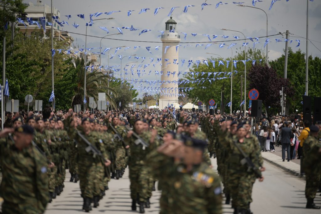Η Αλεξανδρούπολη τίμησε τα 106 χρόνια από την απελευθέρωσή της με μεγαλειώδη παρέλαση