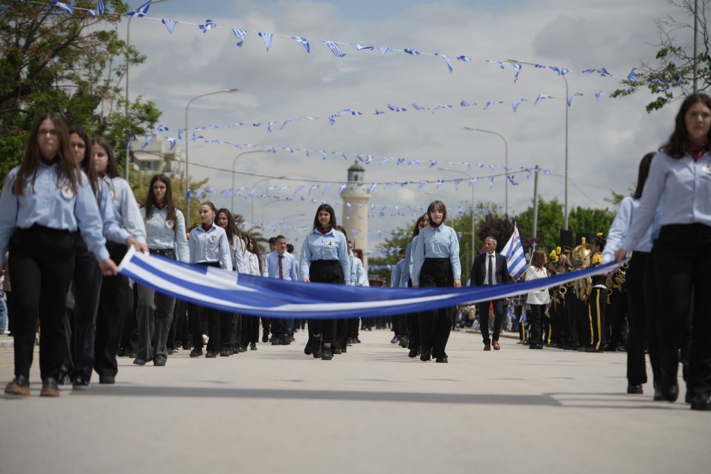 Η Αλεξανδρούπολη τίμησε τα 106 χρόνια από την απελευθέρωσή της με μεγαλειώδη παρέλαση