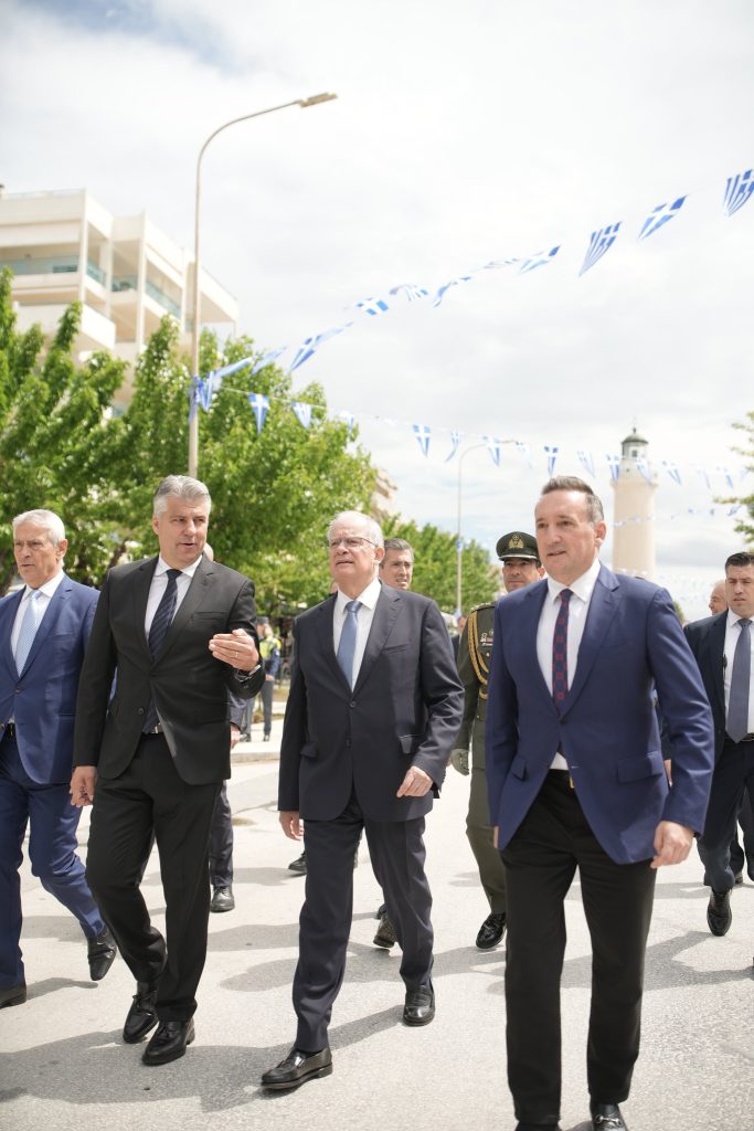 Η Αλεξανδρούπολη τίμησε τα 106 χρόνια από την απελευθέρωσή της με μεγαλειώδη παρέλαση