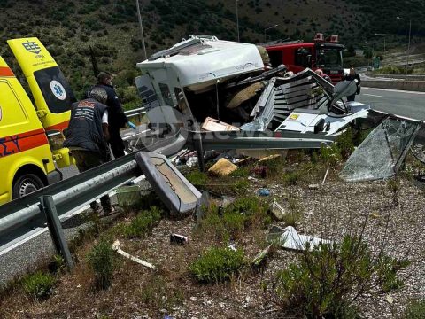 ΠΑΣΟΚ: «Ο κ. Μαρινάκης ομολόγησε πως η κυβέρνηση είναι πίσω από τη στοχοποιήση του προέδρου»