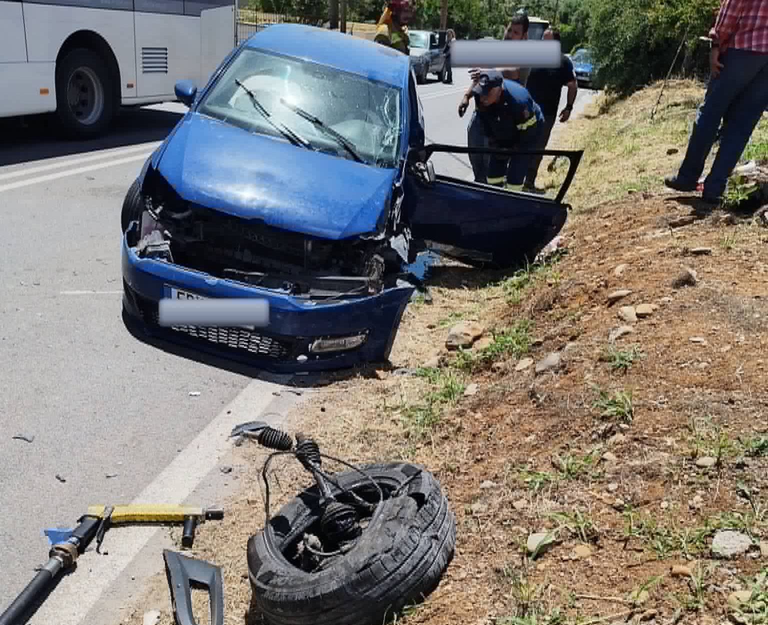 Χανιά: Μετωπική σύγκρουση λεωφορείου με ΙΧ με έναν τραυματία