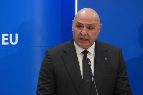 Διεθνής Οργανισμός Ενέργειας: Mείωση των εμπορικών αποθεμάτων πετρελαίου με γρήγορους ρυθμούς