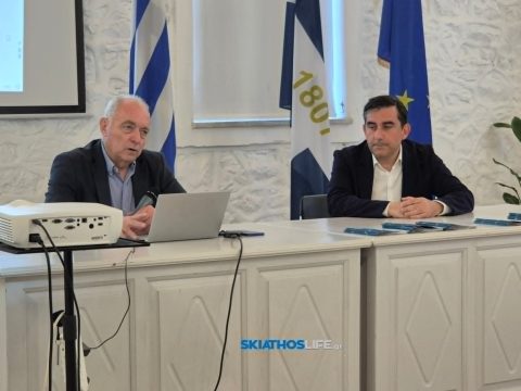 Κρουαζιερόπλοιο της Regent Seven Seas Cruises στη Σκιάθο με 670 επιβάτες