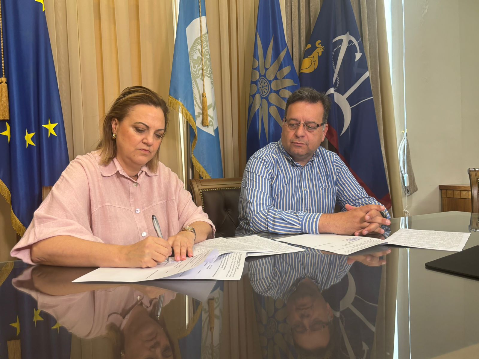Σέρρες: Υπεγράφη η πρώτη σύμβαση για το νέο κολυμβητήριο – Έργο πνοής για τον αθλητισμό