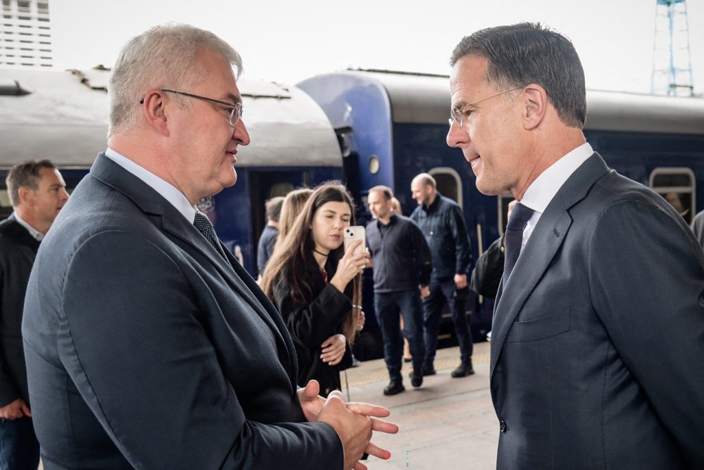 Ουκρανία: Στο Κίεβο ο γενικός γραμματέας του ΝΑΤΟ, Μαρκ Ρούτε