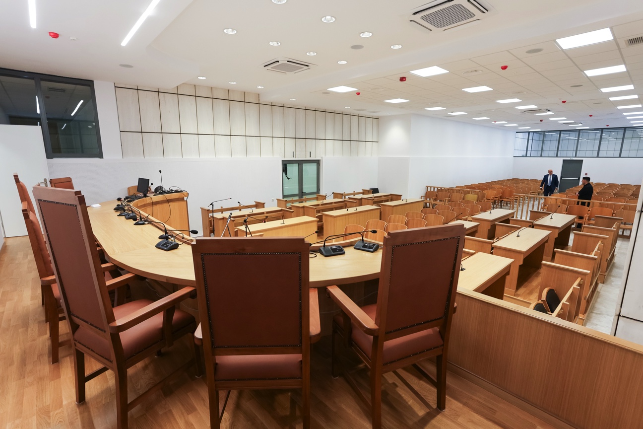 Εγκαινιάστηκε η νέα αίθουσα του Εφετείου Αθηνών για δίκες με μεγάλο αριθμό κατηγορουμένων και διαδίκων Εγκαινιάστηκε η νέα αίθουσα του Εφετείου Αθηνών για δίκες με μεγάλο αριθμό κατηγορουμένων και διαδίκων