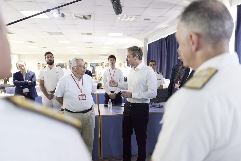 Μητσοτάκης στη Σχολή Ναυτικών Δοκίμων: Έχουμε υποχρέωση να είμαστε στην πρώτη γραμμή της τεχνογνωσίας και της καινοτομίας