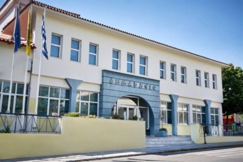 Θεσσαλονίκη: Ομιλία του πρώην πρωθυπουργού, Κώστα Καραμανλή, στην τελετή αποφοίτησης του Αριστοτέλειου Κολλεγίου