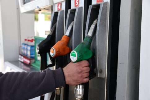 ΣΥΡΙΖΑ για Αβραμόπουλο: «Η αλαζονεία και οι ύβρεις δεν υποκαθιστούν τη λογοδοσία»