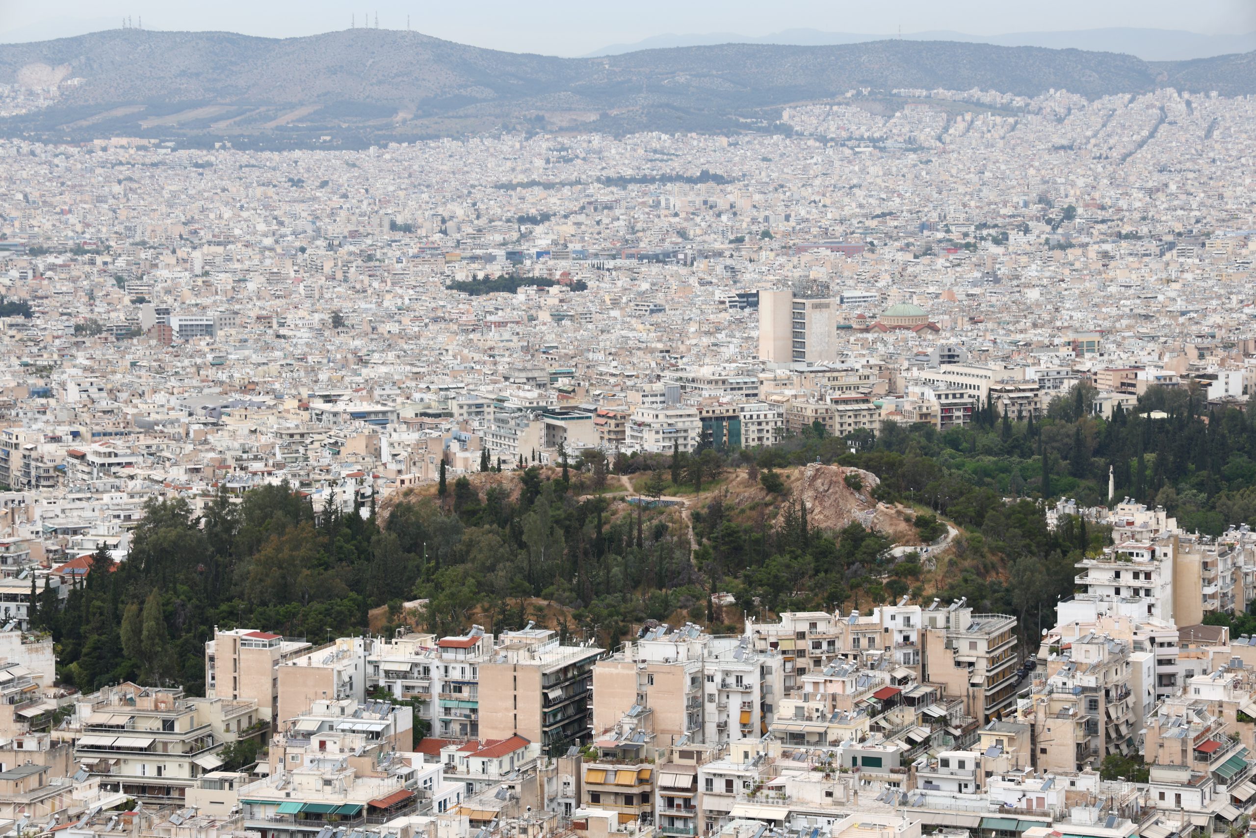 Καιρός: Τοπικές μπόρες και καταιγίδες στα ηπειρωτικά, έως 35 βαθμούς η θερμοκρασία – Πρόγνωση από την Αν. Τυράσκη