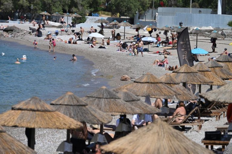 Καιρός: Καλοκαιρινό σκηνικό σε όλη τη χώρα, ποιες περιοχές θα μετρήσουν έως 36°C την Κυριακή – Πρόγνωση από την Αν. Τυράσκη