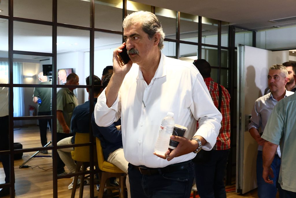 Ώρα μηδέν στον ΣΥΡΙΖΑ: Κρίσιμη αναμέτρηση στην Κεντρική Επιτροπή για την επόμενη μέρα – Κείμενο των 37: «Όχι» στη ρευστοποίηση του κόμματος