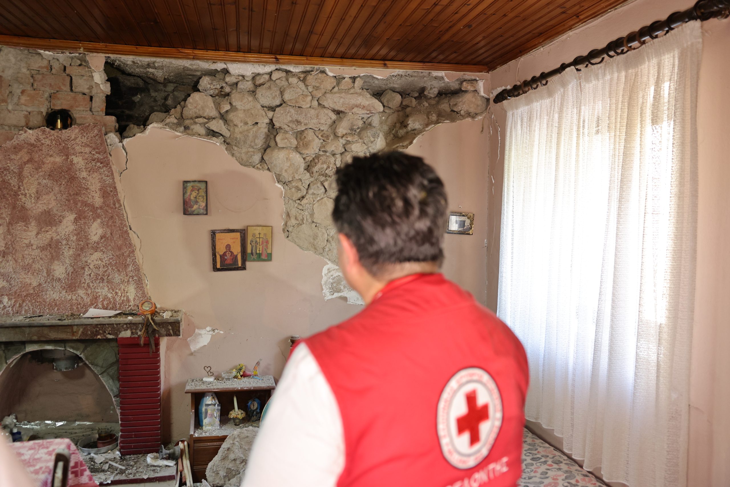 Σεισμός στην Εύβοια: Ζημιές σε Δαφνούσα και Προκόπι από τις 