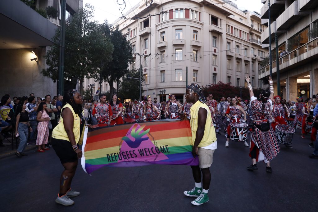 Athens Pride 2026: Γέμισε χρώμα το κέντρο της Αθήνας – Χιλιάδες άνθρωποι έδωσαν δυναμικό παρών
